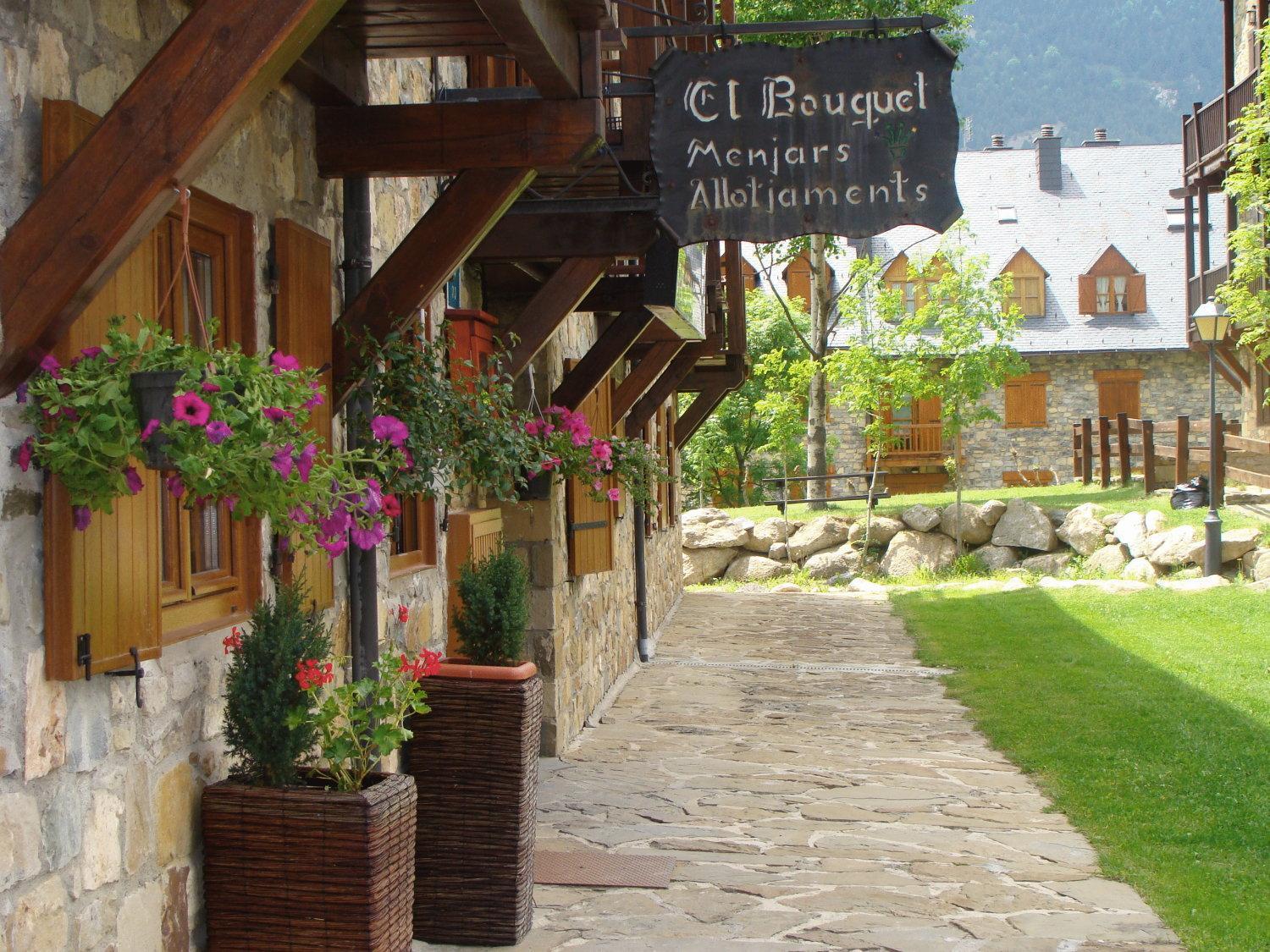 El Bouquet Hotel Pla de l'Ermita Exterior photo